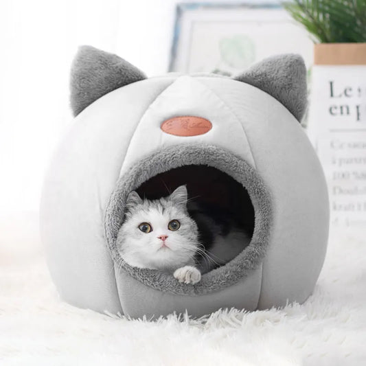 Designer Winter Pet Bed 🐾